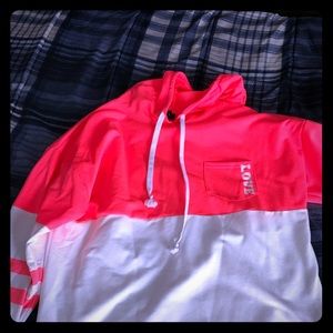 Long sleeve pullover